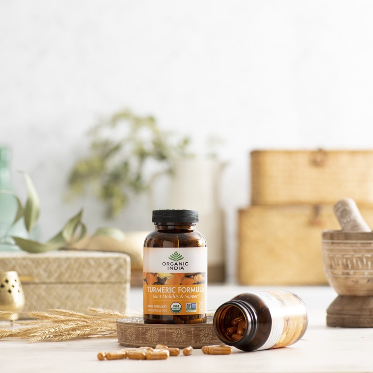 Organic India, куркума, поддержка подвижности и здоровья суставов, 90 растительных капсул