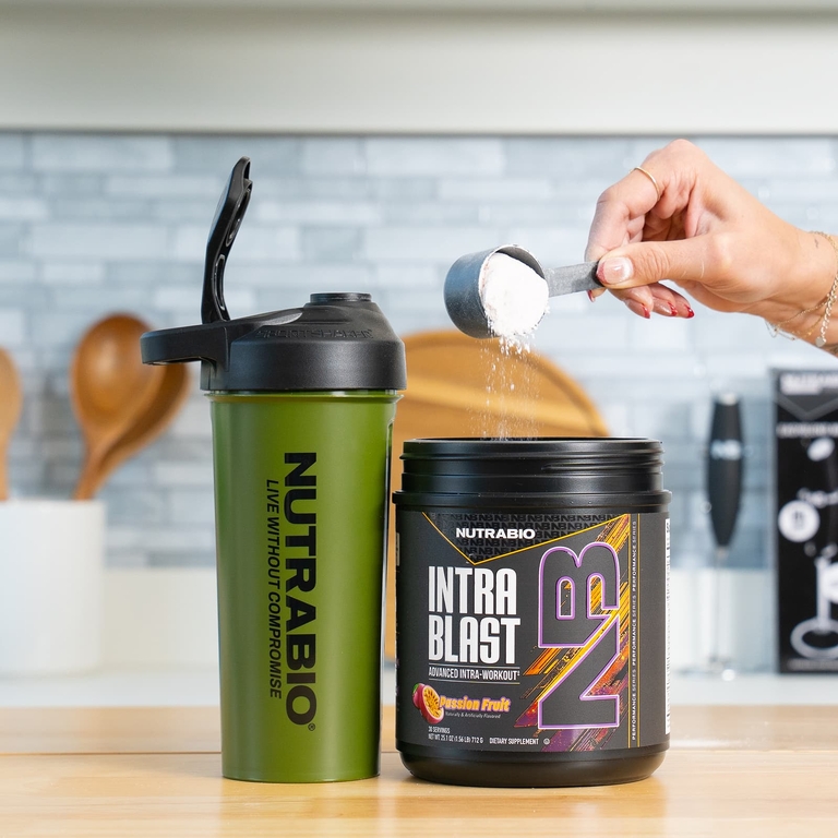 NutraBio, добавка во время тренировки, со вкусом маракуйи, 712 г (1,56 фунта)
