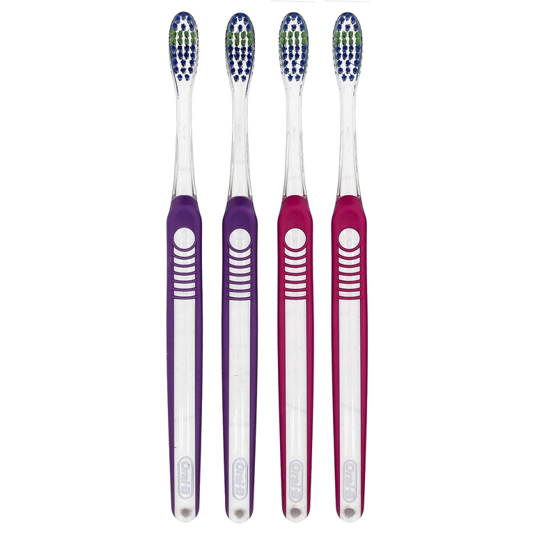 Oral-B, Улучшенная зубная щетка, среднего размера, 4 шт. В упаковке